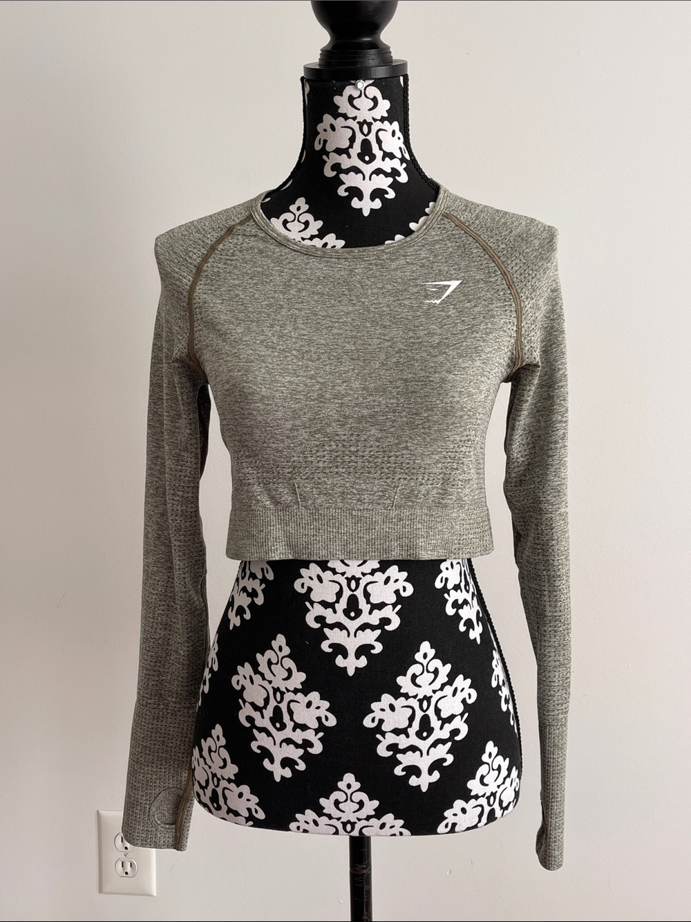 Gymshark Heather Light Gray Long Sleeve Cropped Performance Top